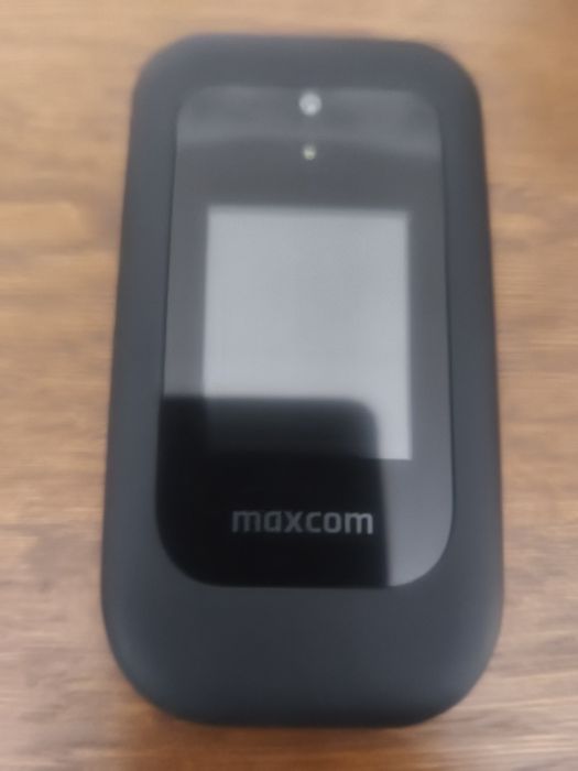Telefon Maxcom MM827