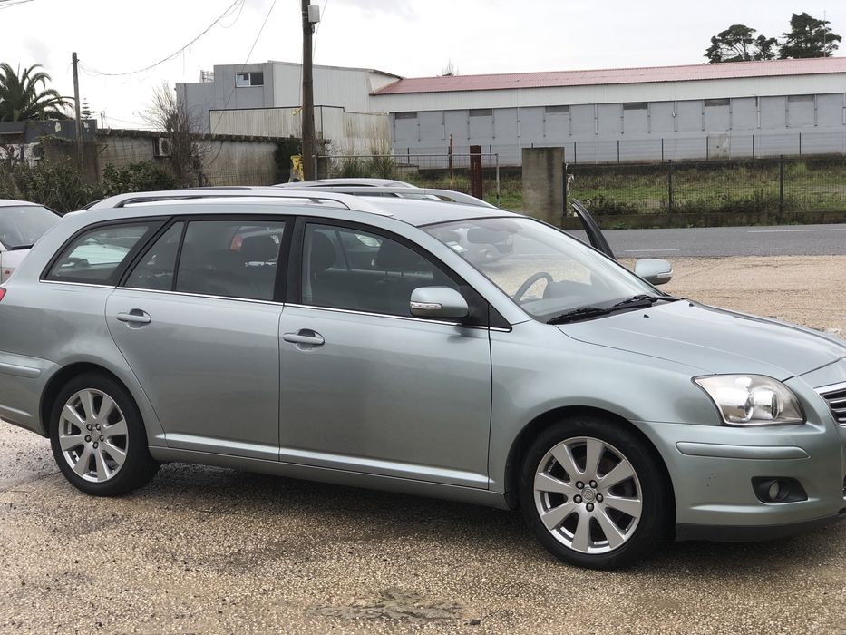TOYOTA AVENSIS Combi 2.0 D-04D