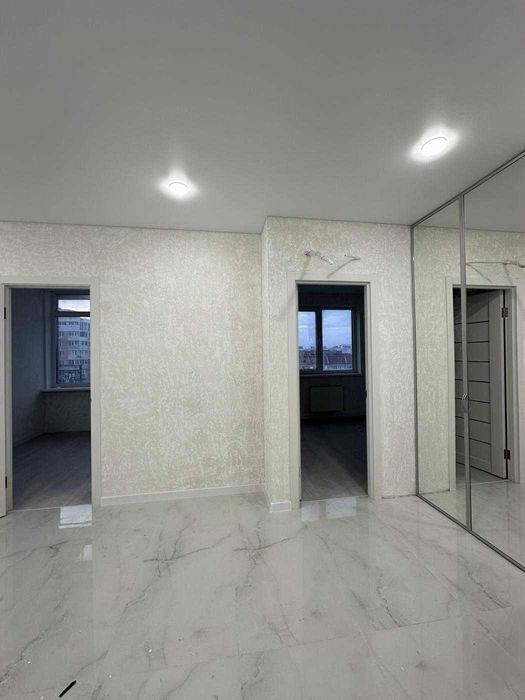 2 комнатная квартира с ремонтом в новом доме. Всегда работают лифты