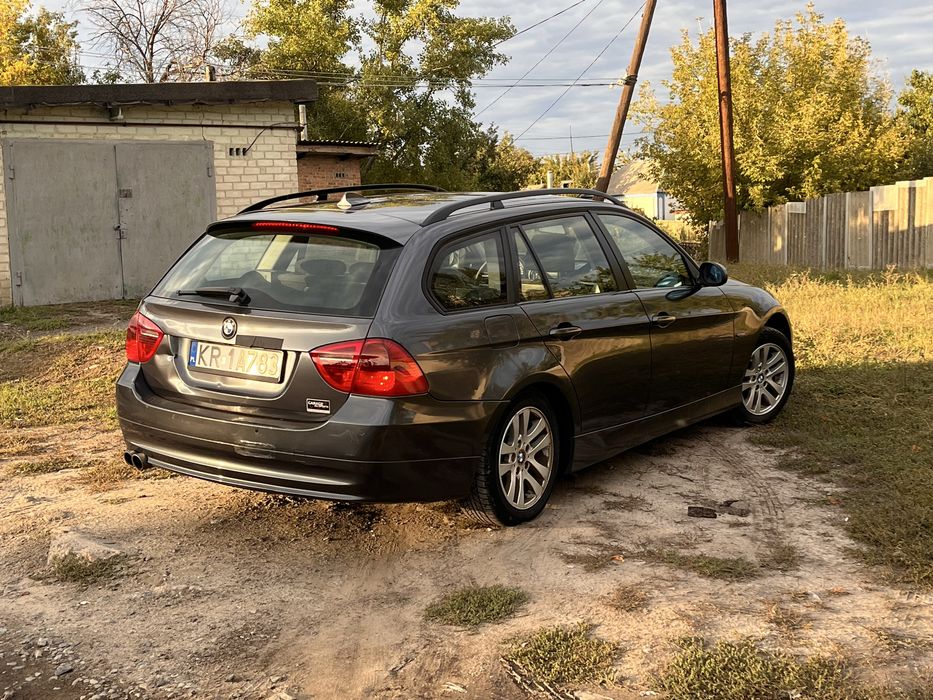 BMW E91 на повному ходу