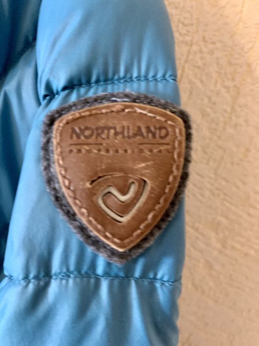 Куртка розмір 36 Northland
Жіноча.
Довжина- 79 см.
Довжина рукава- 65с