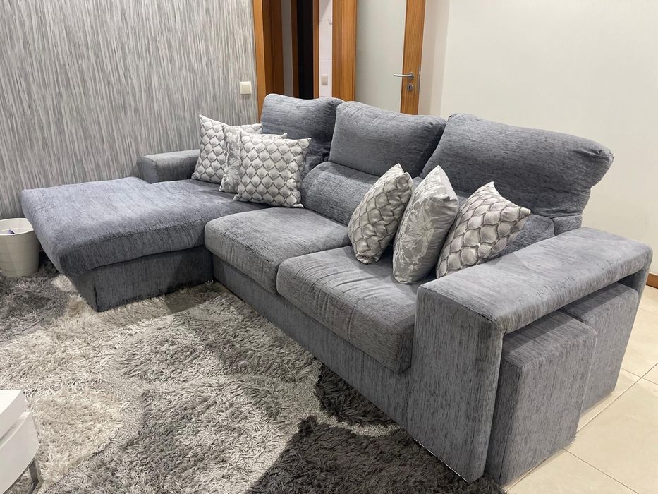 Sofa 3 lugares 2.70cm comprimento