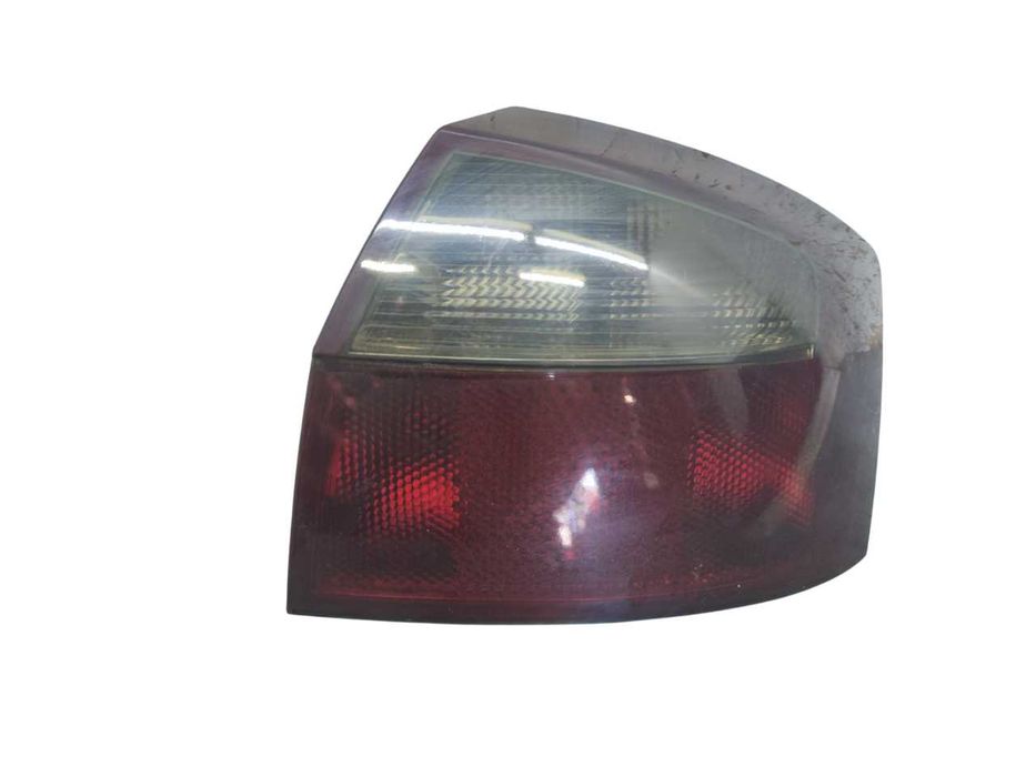 Audi A4 B6 Sedan Lampa Prawy Tył Prawa Tylna PT