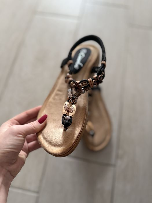 Klapki japonki ( klapki plażowe)