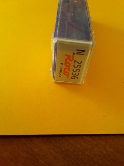 Vagão de combustível (BP) da marca Roco