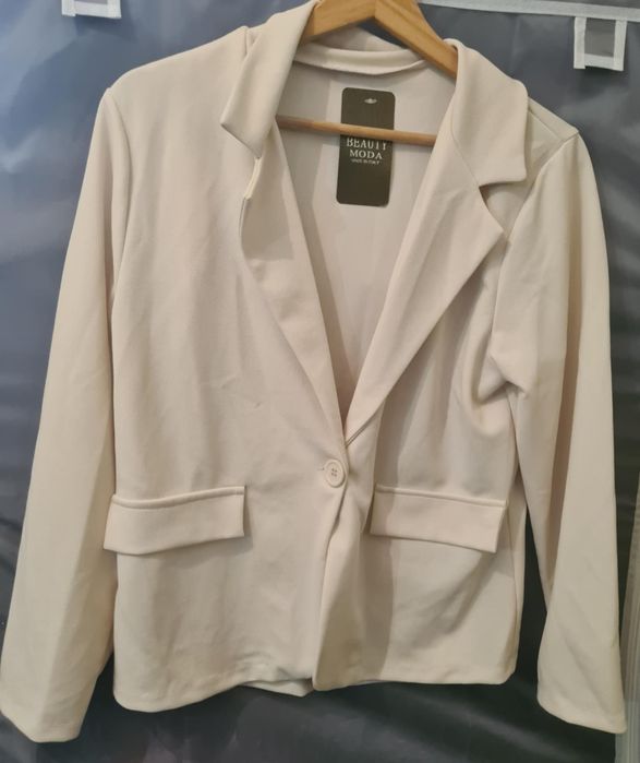 Vendo blazer novos com etiqueta