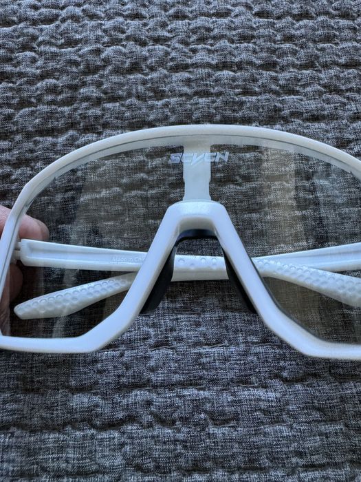 SCVCN Oculos Monocromaticos