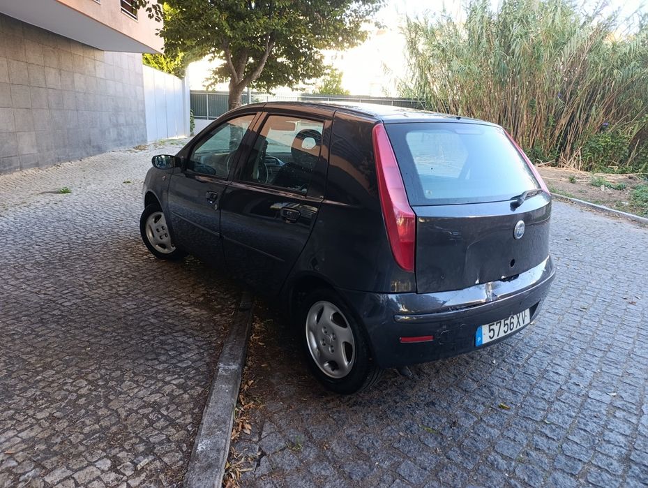 Vendo Fiat Punto New Model 2004 1.3 turbo diesel