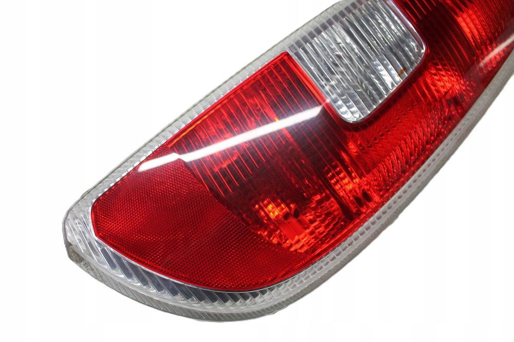 skoda roomster lift lampa prawy tył tylna 5j7945096