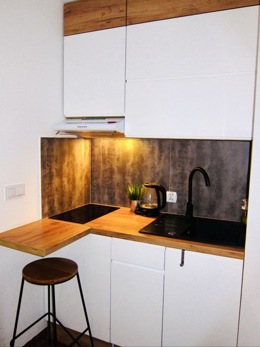 LOFT! śliczna kawalerka z BALKONEM blisko RYNKU w KATO!