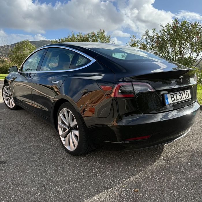 Tesla Model 3 Standard Range Plus RWD
