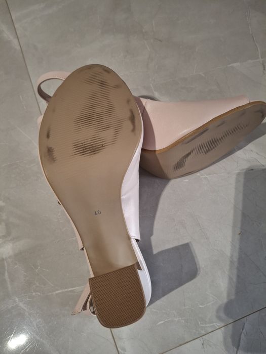 Sandałki Lasocki 40 liliowe