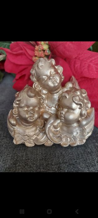 Trio de anjos dourados para pendurar