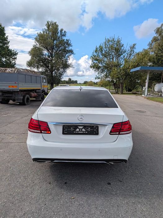 Mercedes Benz e 220 bluetec