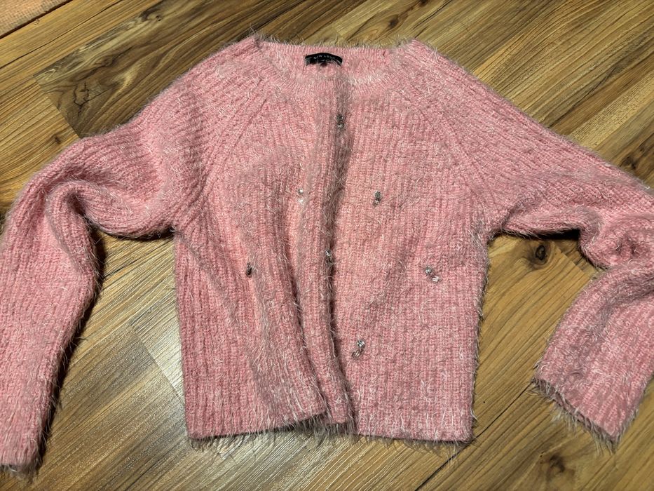 Włochaty sweter,różowy sweter
