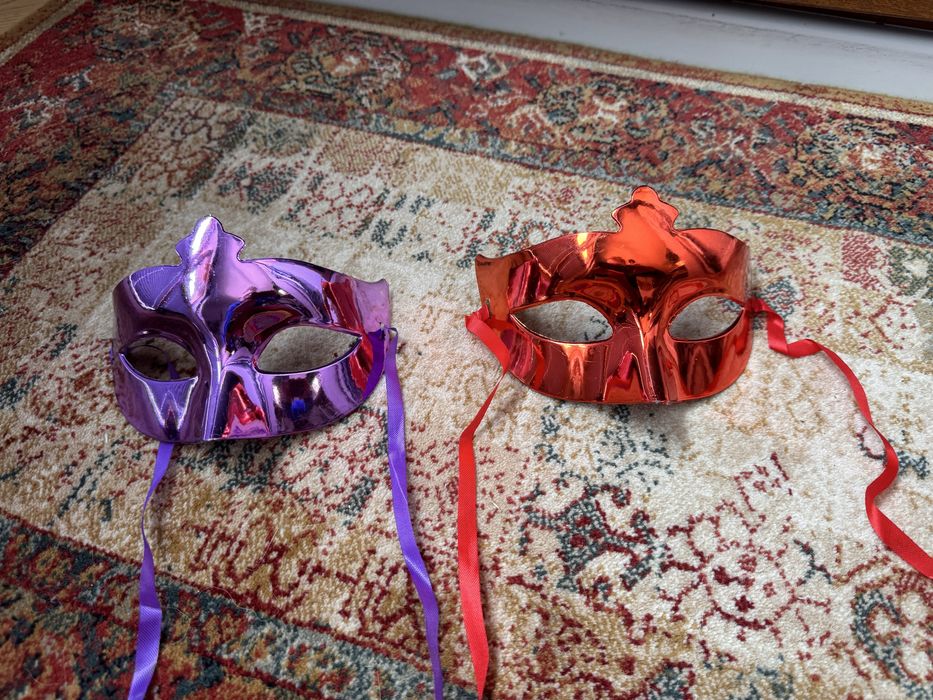 Maski karnawałowe 2 sztuki