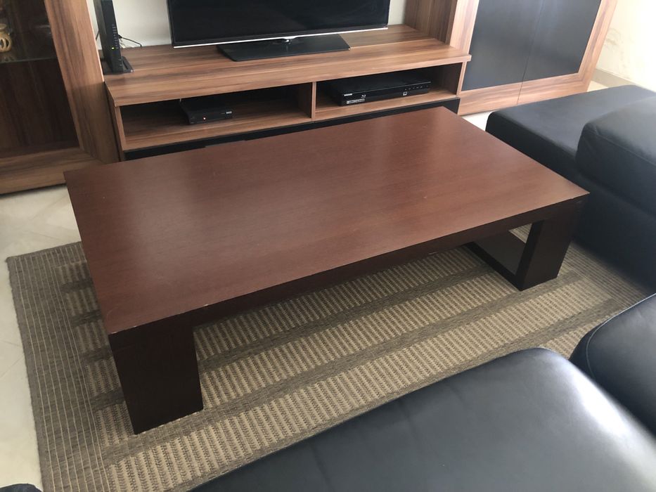 Mesa de sala (madeira maciça)