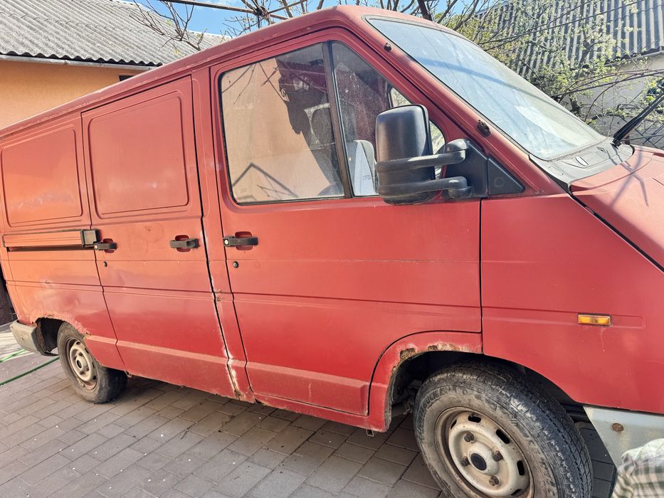 Автомобіль Бус 1992 року