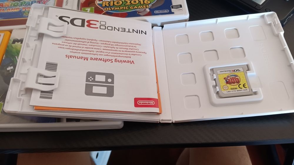 Jogos Nintendo 3ds + Um jogo da Amazon  que contém 482 jogos em 1 só cartão