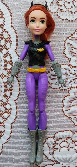 Lalka Batgirl z serii Super Heroes Girl