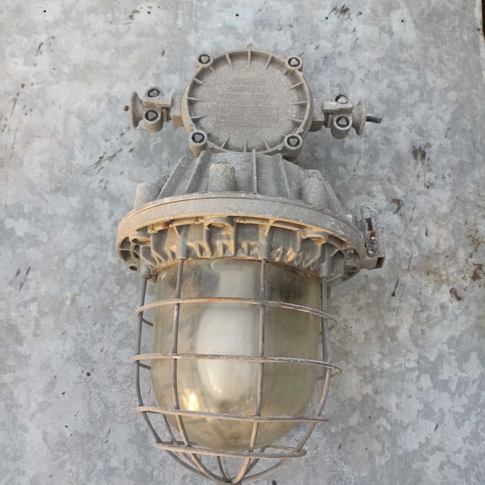 Przemysłowe lampy Zaos OMP-250 duże przeciwwybuchowe LOFT