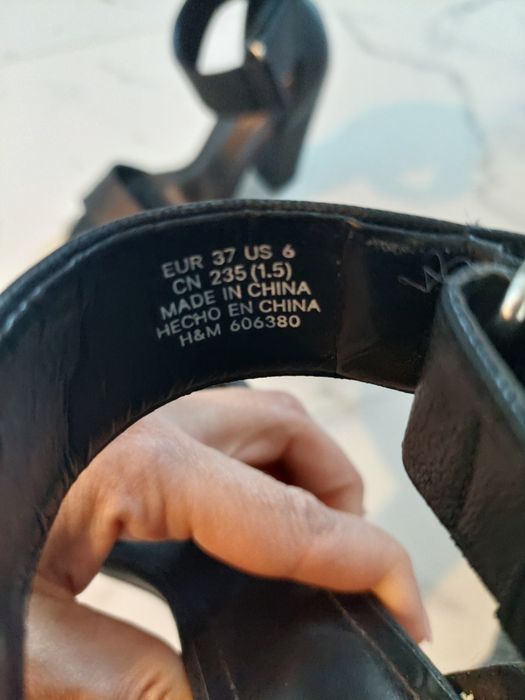 Sandaly na słupku HM rozmiar 37