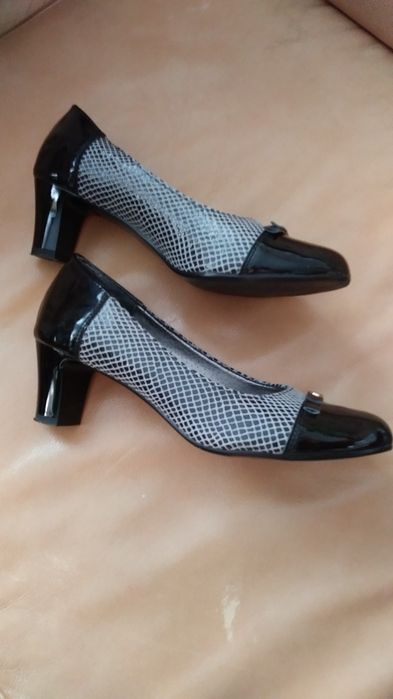 Buty eleganckie czarno-szare nowe