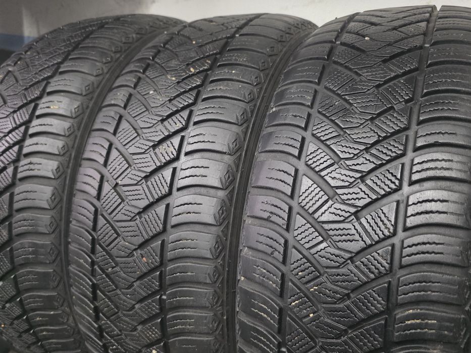 Opony całoroczne Maxxis AP2 ALL SEASON 225/45 R19 96 V XL
AP2 ALL SEAS