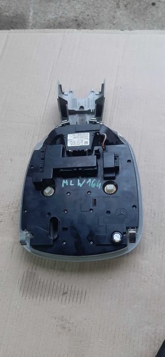 Lampka podsufitki mercedes ml w164