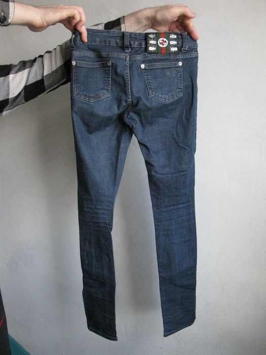 Продам джинсы Gucci пояс 34.5 размер 25