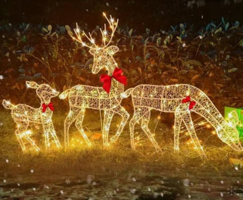 Металева прикраса оленів Статуї північних оленів на відкритому повітрі