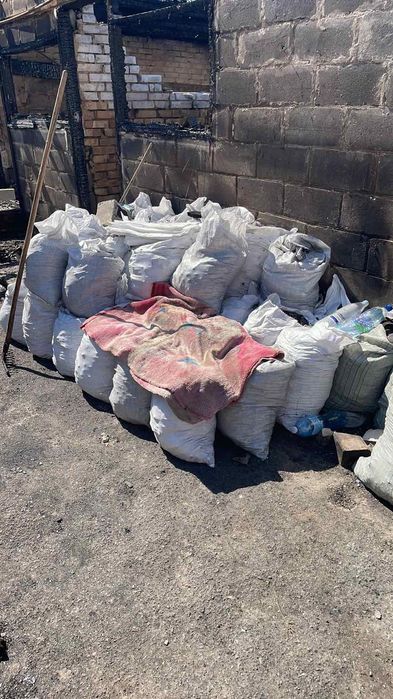 Вивіз будівельного хламу з вантажниками