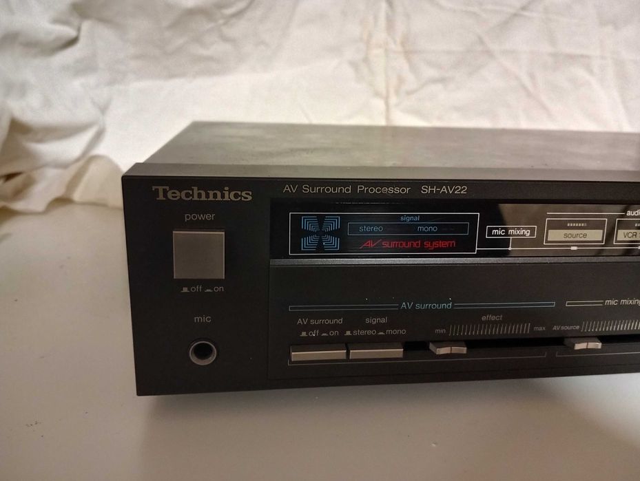TECHNICS  SH-AV 22 Surround processor64738694413569121
