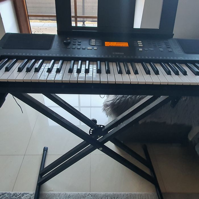 Keyboard Yamaha PSR E363