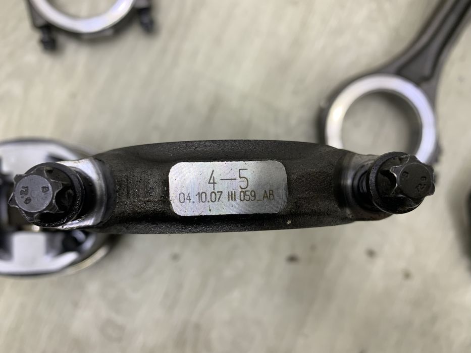 Поршень Audi A6 C6 2.7 TDI 059AB Шатун поршень Ауді А6 С6 V6 BPP бпп