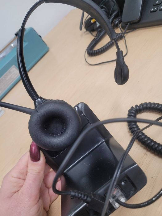 Zestaw Plantronics C052A + Telefon analogowy Alcatel TEMPORIS T 780