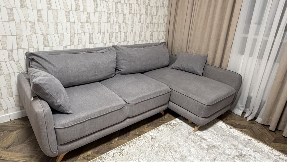 Продам куточок в гарному стані .