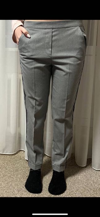 Стильные брюки для девушек