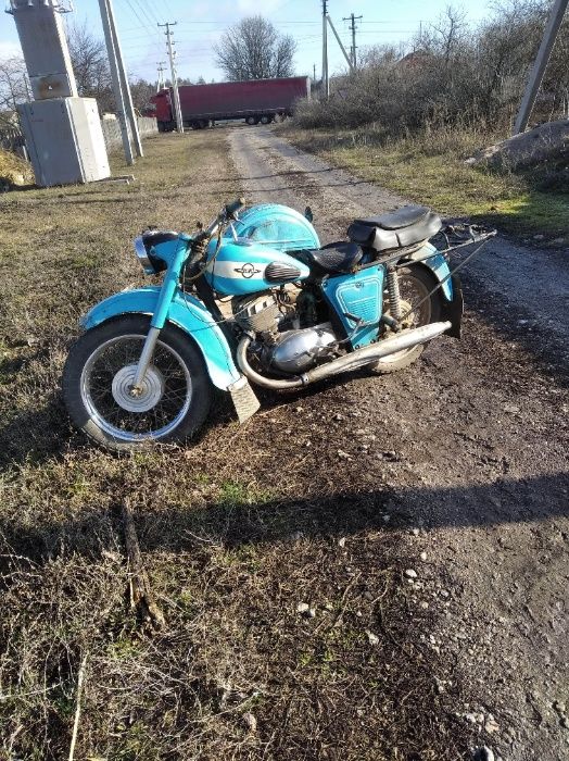 Продам мотоцикл ИЖ-56 с коляской в рабочем состоянии 1961 года выпуска
