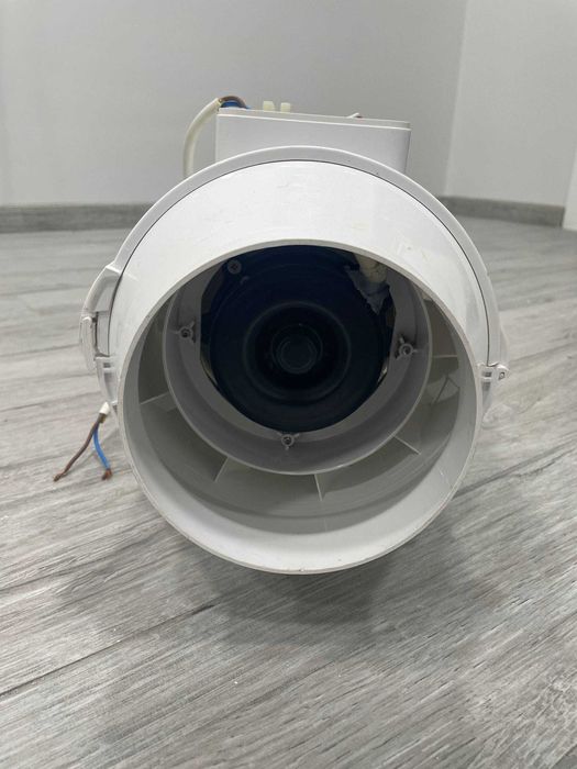 Канальний вентилятор/витяжка