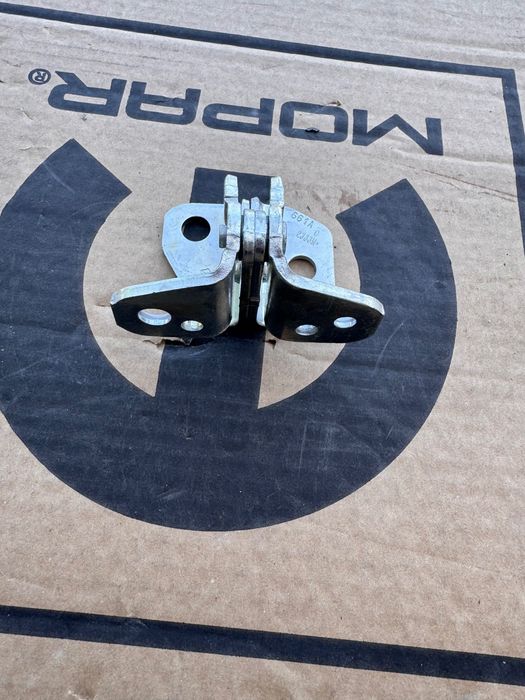 Mopar Jeep 55113661AC Lewy górny zawias drzwi