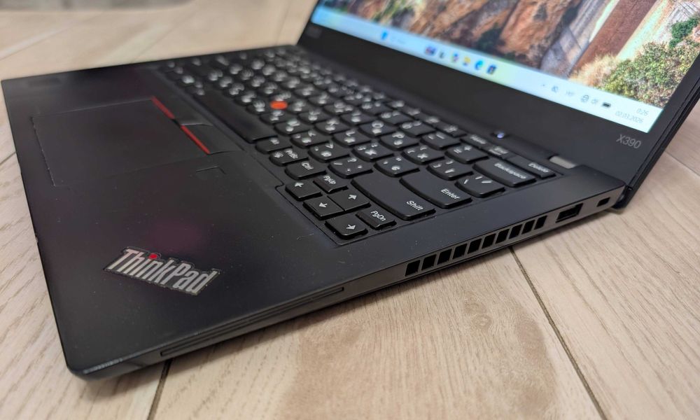 Ноутбук Lenovo ThinkPad X390 i5 8GB 256GB SSD FullHD Windows 11 Pro