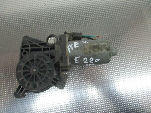 Motor vidro frente esquerdo MERCEDES-BENZ Classe E (W210)