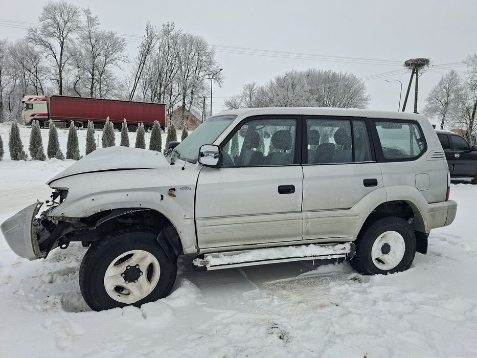 Na części - LandCruiser KDJ95