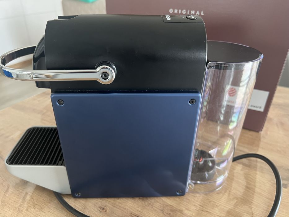 Nespresso Pixie Dark Blue (praticamente Nova) c/ Garantia Outubro 2028