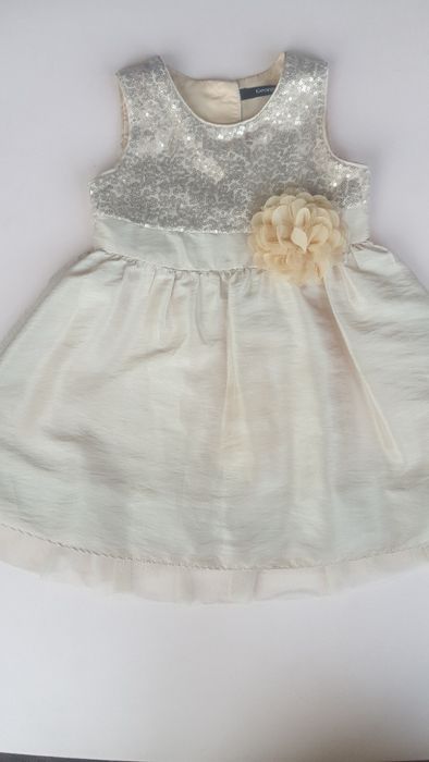 Нарядное платье. Персиковое платье. Платье цветочек.