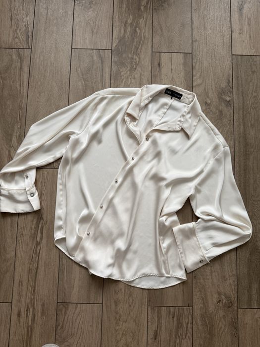 Блуза Zara кольору вершкового масла