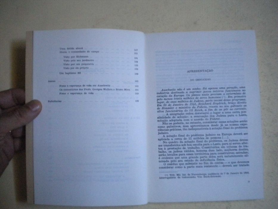 Auschwitz Anatomia dum campo de concentração 
de Léon Poliakov