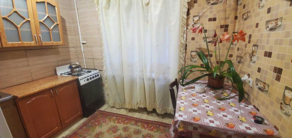 сдам 2комн квартиру на АТК , Варус