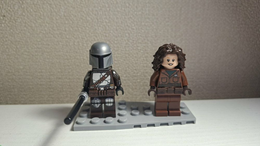 Лего звёздные воины фигурки Мандалорца и Пели Мотто